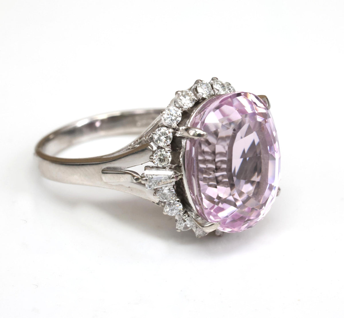 Exquisite 12.28ct Natural Kunzite & 0.64ct Diamond Platinum Ring, Size 6.25