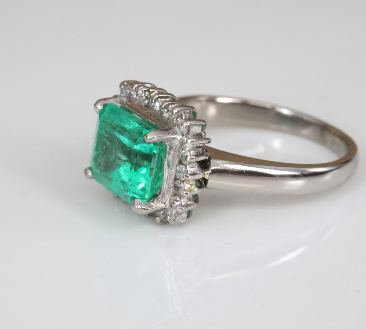Fine 2.05ct GIA Natural Colombian Emerald 0.19ct Diamond Platinum Ring Size 4.5