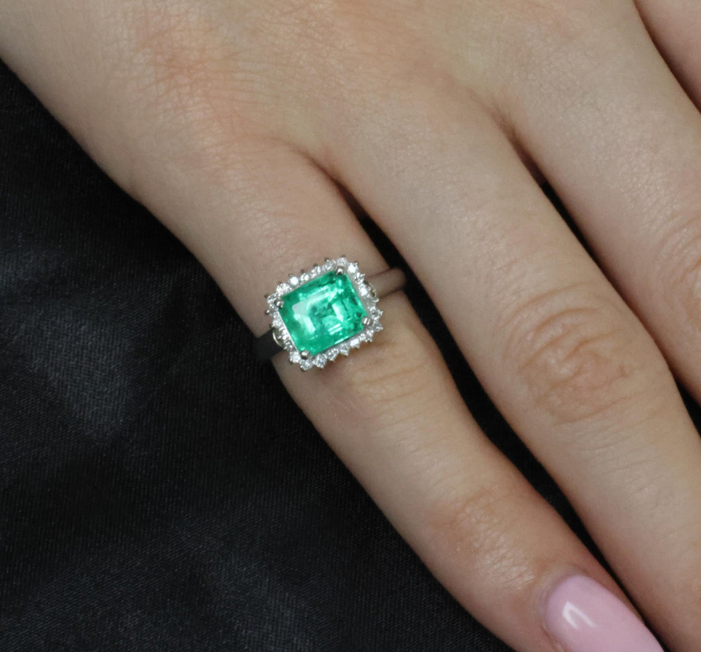 Fine 2.05ct GIA Natural Colombian Emerald 0.19ct Diamond Platinum Ring Size 4.5