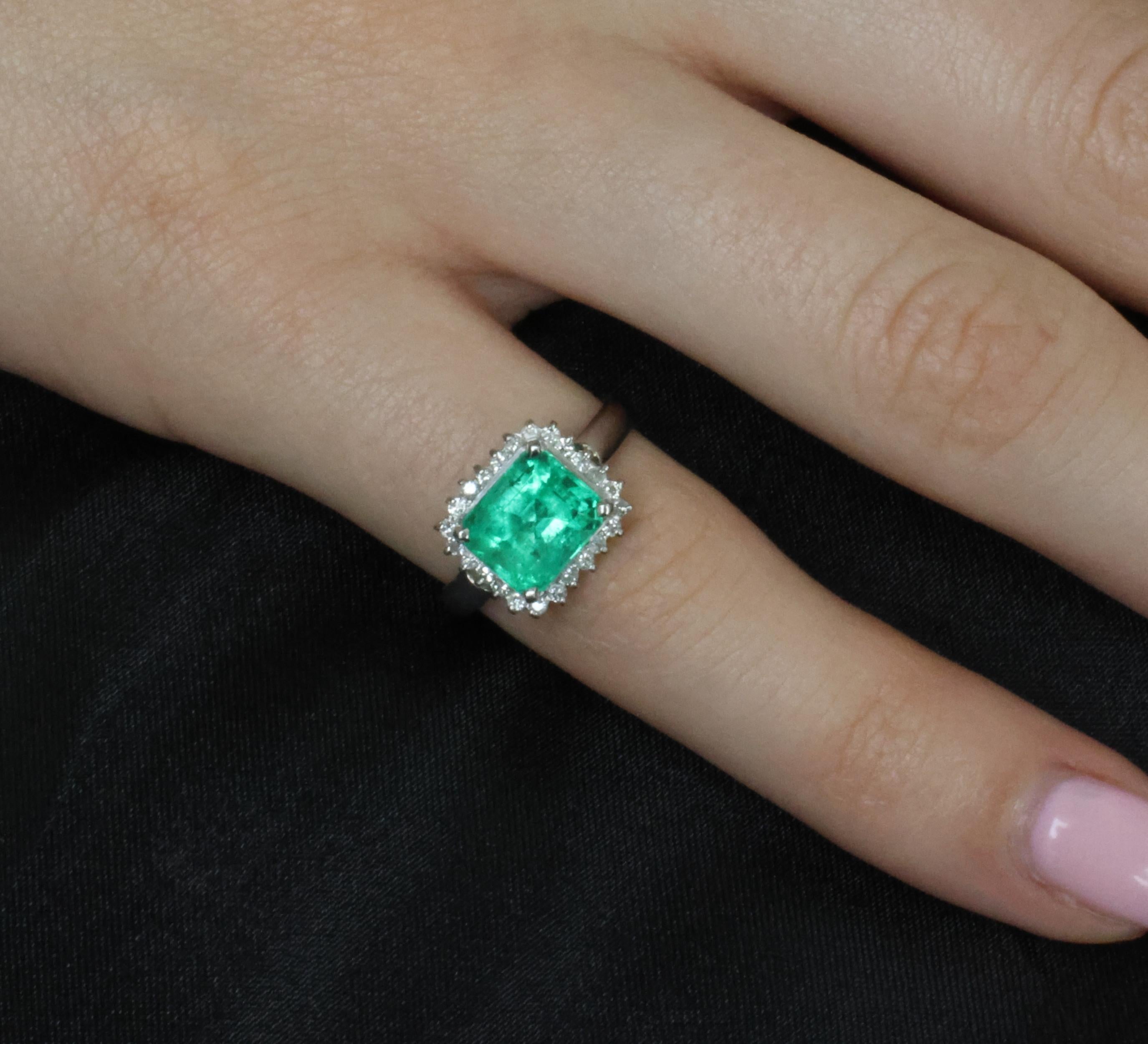 Fine 2.05ct GIA Natural Colombian Emerald 0.19ct Diamond Platinum Ring Size 4.5
