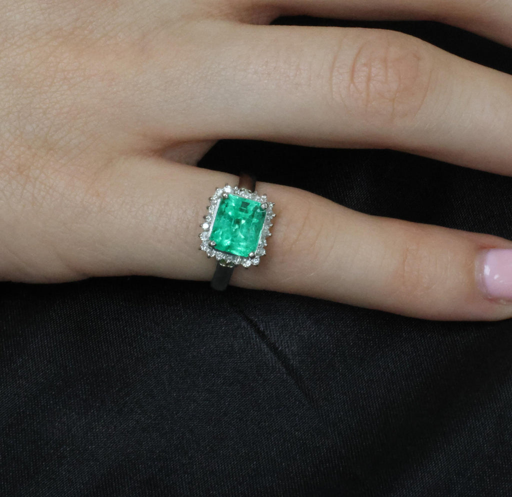Fine 2.05ct GIA Natural Colombian Emerald 0.19ct Diamond Platinum Ring Size 4.5