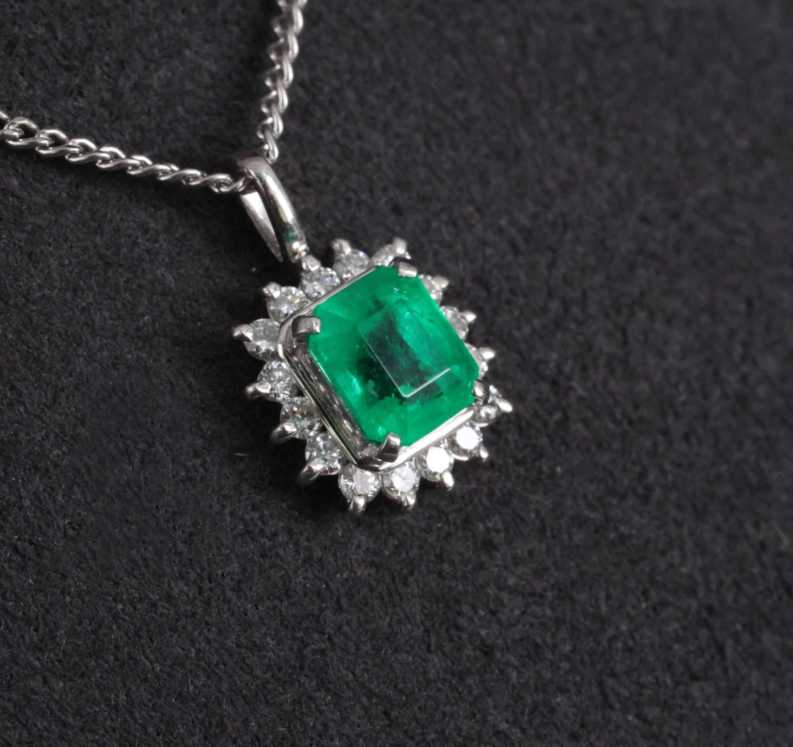 Estate 0.84ct Natural Colombian Emerald & 0.18ct Diamond Halo Platinum Necklace