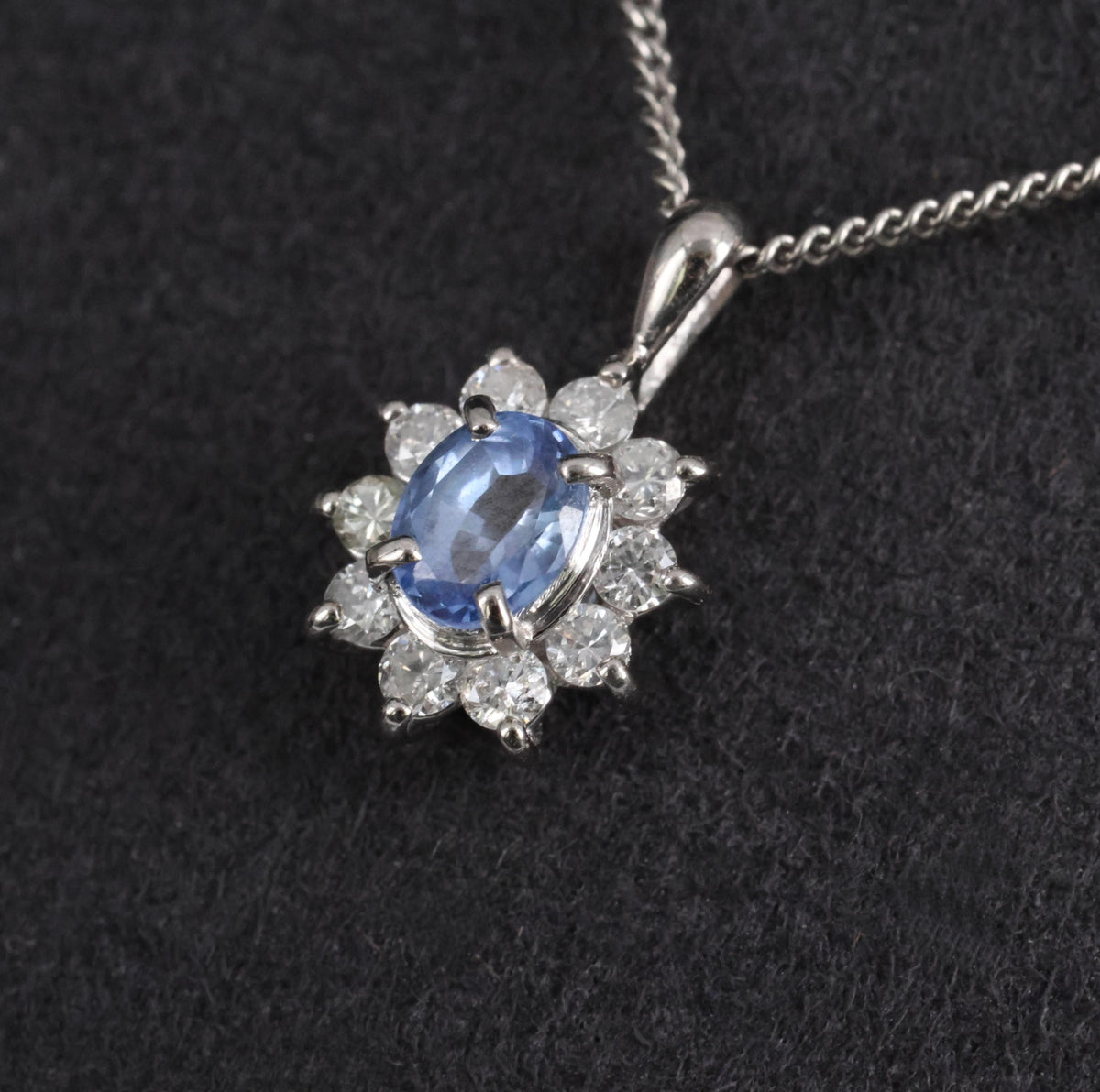 0.51ct Natural Cornflower Blue Sapphire & 0.27ct Diamond Halo Platinum Necklace