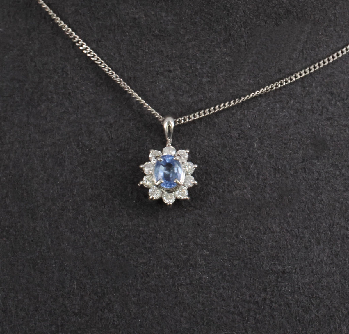 0.51ct Natural Cornflower Blue Sapphire & 0.27ct Diamond Halo Platinum Necklace