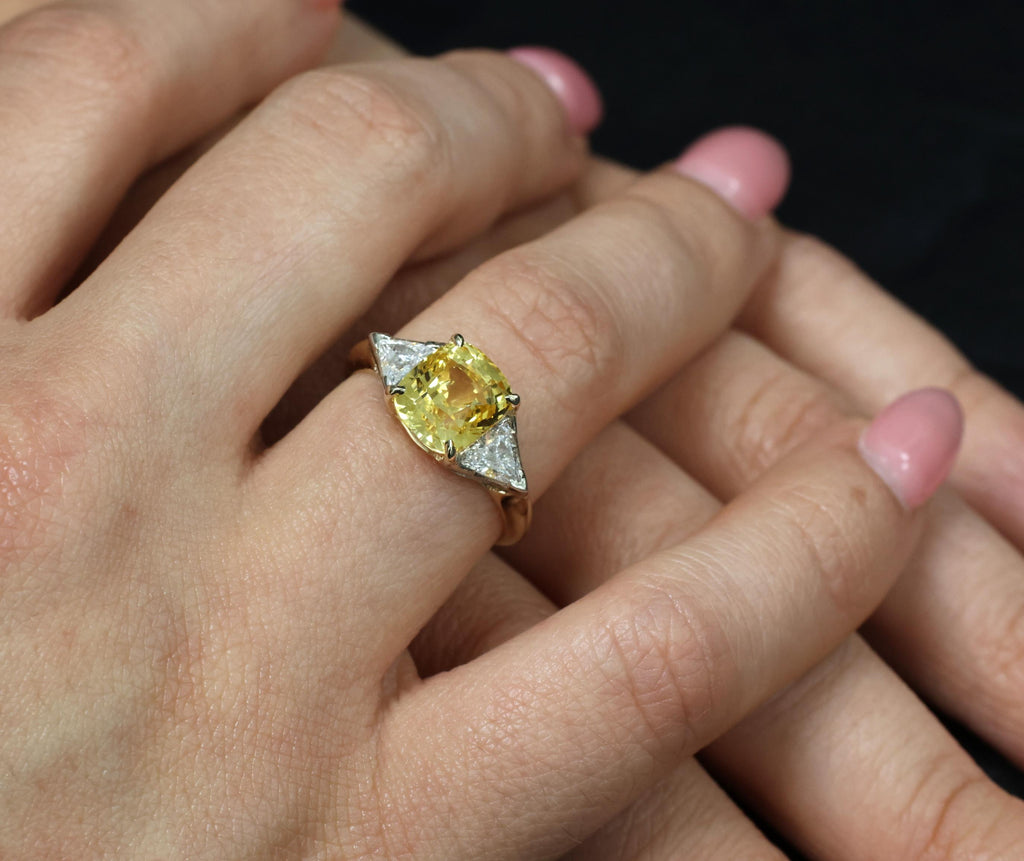 4.52ct GIA Ceylon No Heat Yellow Sapphire & 0.50ct Diamond 18K Gold Ring, Size 8