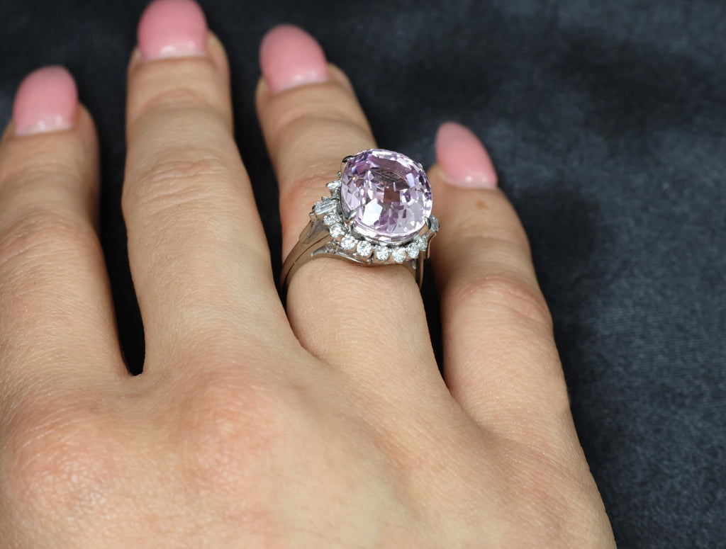 Exquisite 12.28ct Natural Kunzite & 0.64ct Diamond Platinum Ring, Size 6.25