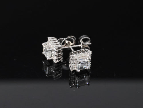 0.81ct DE/VS Emerald Cut & 0.28ct Rd Diamond 18K White Gold Stud Earrings