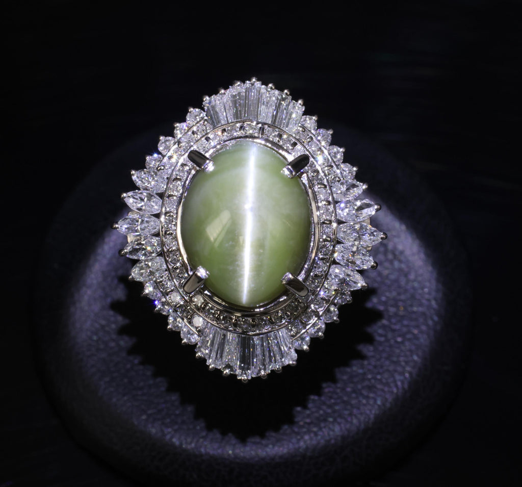 Fine 12.11ct Chrysoberyl Cat's Eye & 1.38ct Diamond Platinum Ring, Size 6