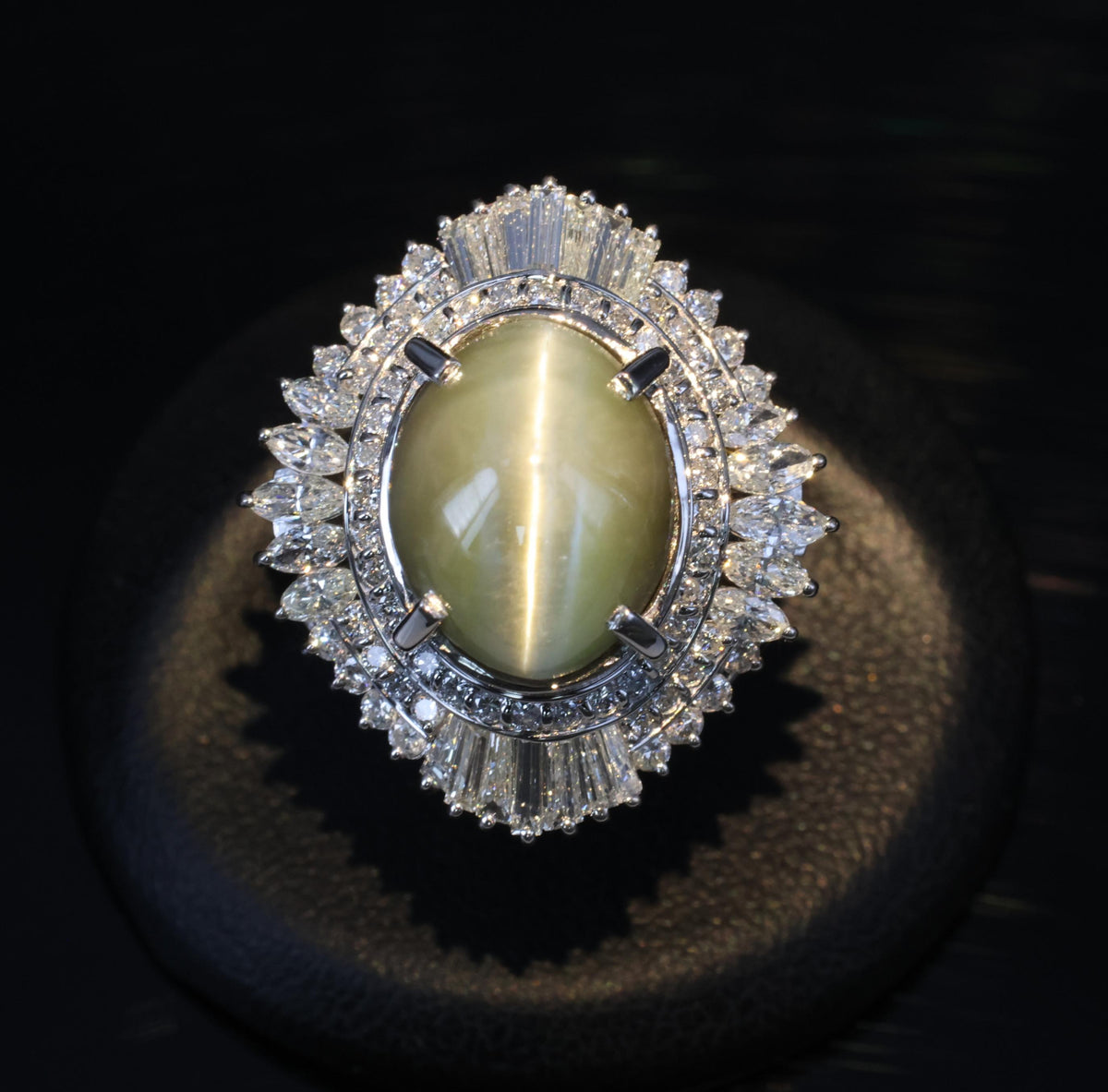 Fine 12.11ct Chrysoberyl Cat's Eye & 1.38ct Diamond Platinum Ring, Size 6