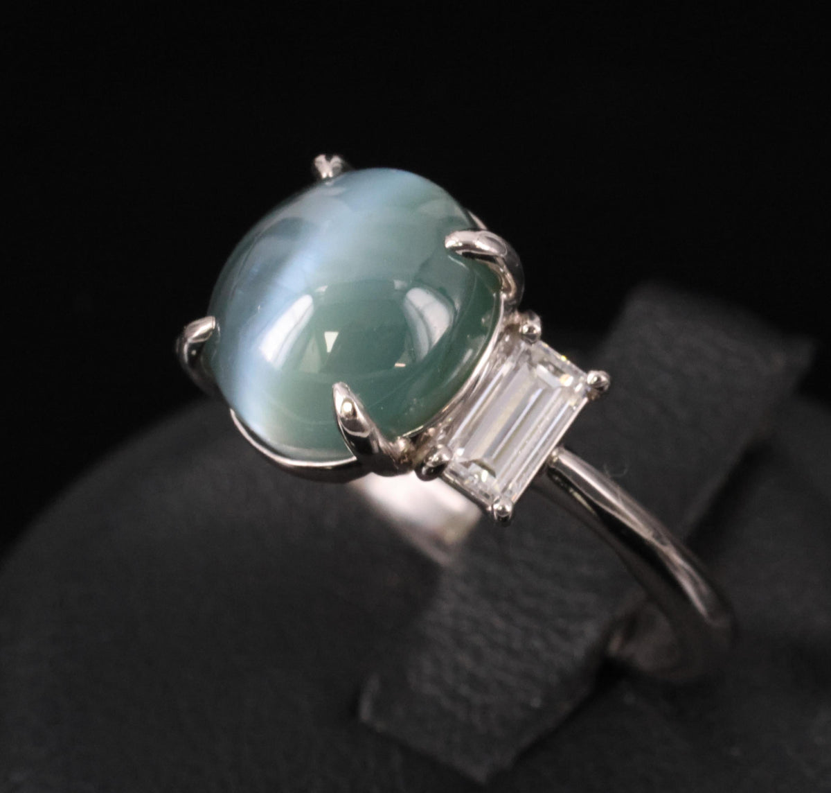 7.04ct GIA Natural Alexandrite Cats Eye & 0.68ct Diamond Platinum Ring, Size 6.5