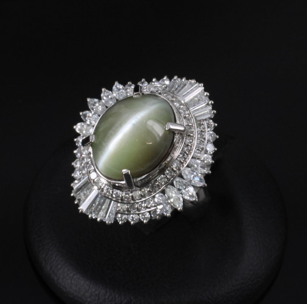 Fine 12.11ct Chrysoberyl Cat's Eye & 1.38ct Diamond Platinum Ring, Size 6