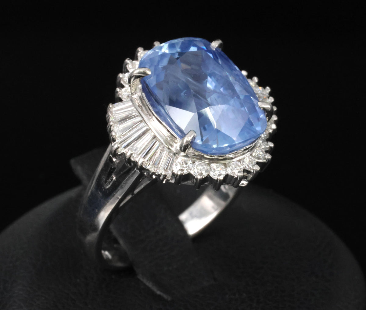 RARE 10.79ct GIA Ceylon No Heat Sapphire & 0.64ct Diamond Platinum Ring Size 6.5