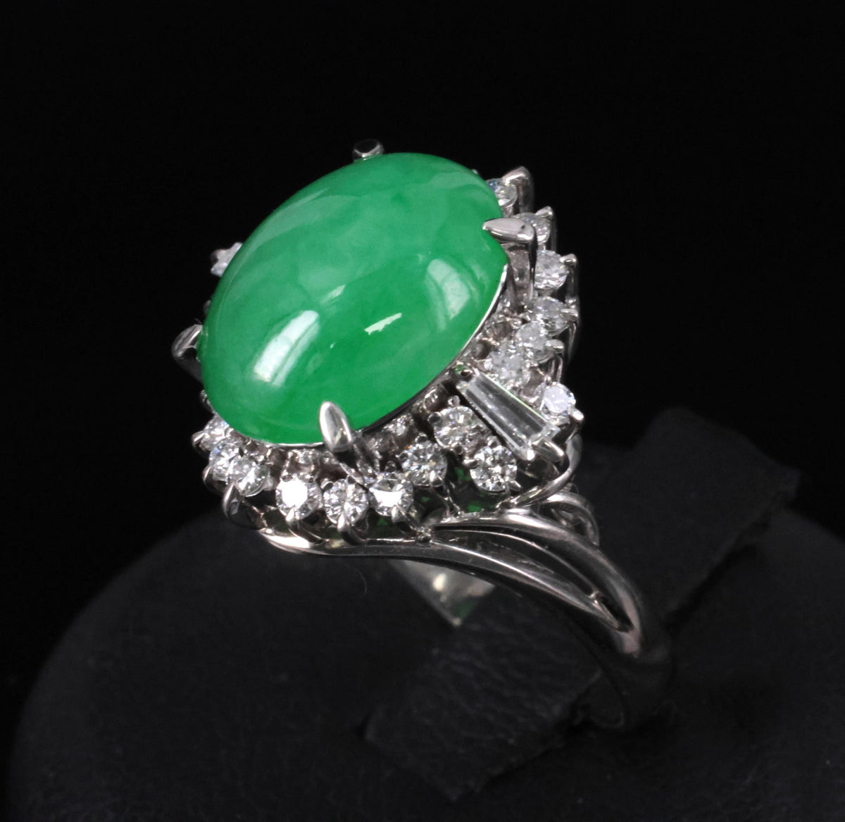6.17ct Natural Apple Green Jadeite Jade & 0.64ct Diamond Platinum Ring, Size 6.5