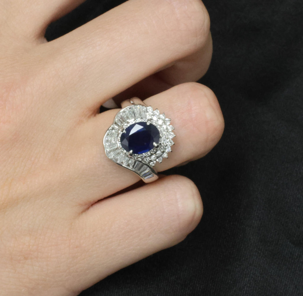 Vintage 2.16ct Royal Blue Sapphire & 1.42ct Diamond Platinum Ring, Size 5.75