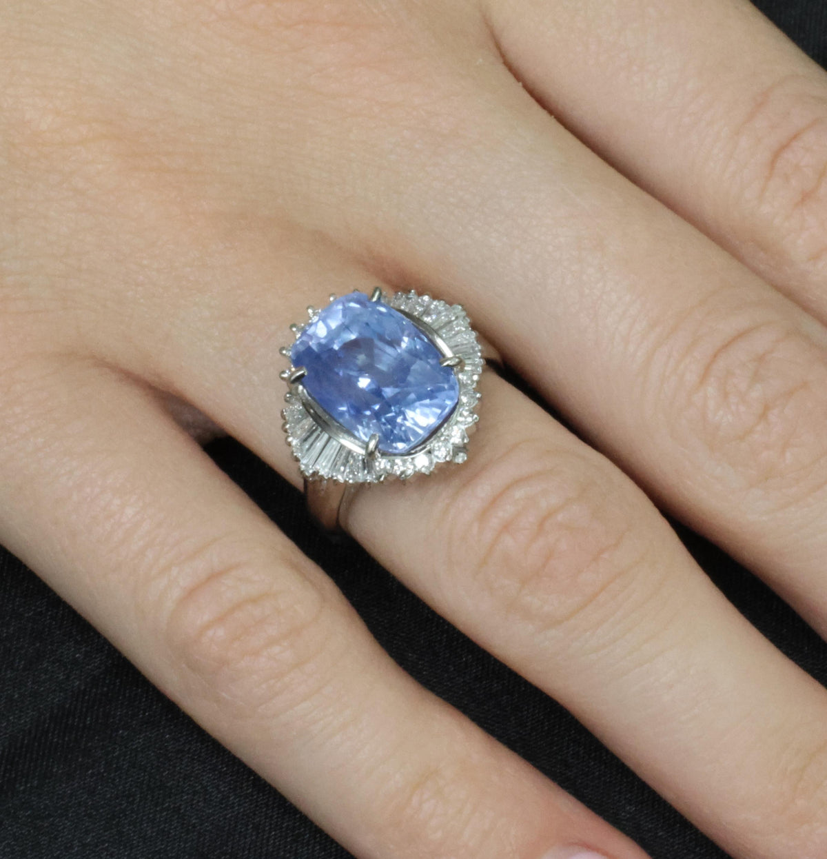 RARE 10.79ct GIA Ceylon No Heat Sapphire & 0.64ct Diamond Platinum Ring Size 6.5