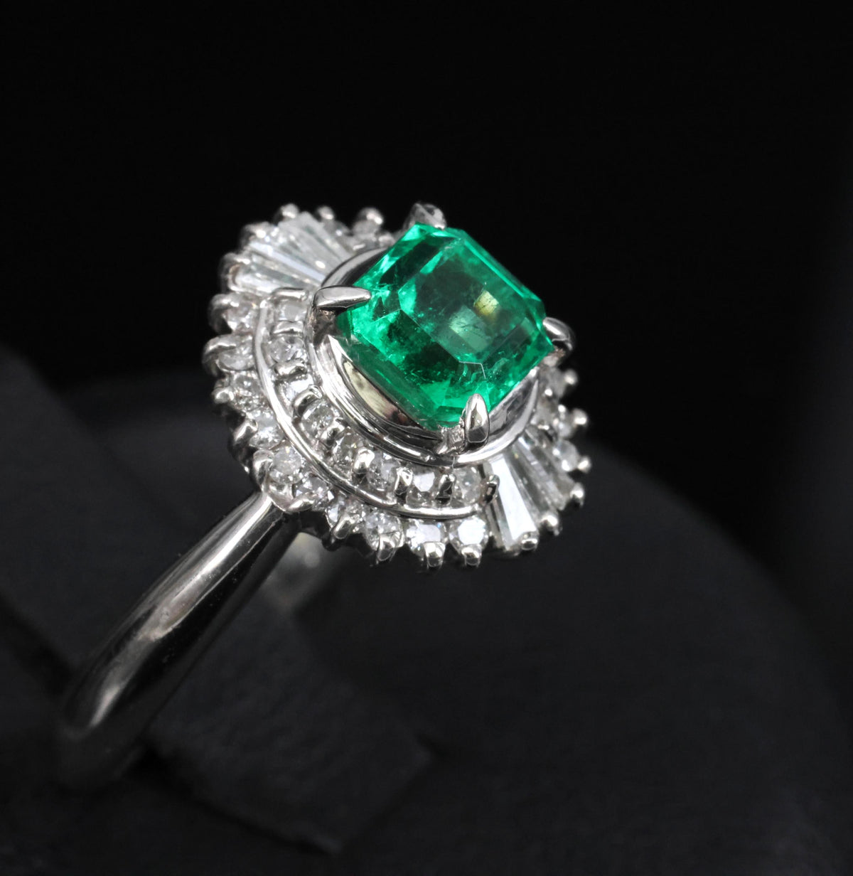 0.94ct GIA Natural Colombian Emerald & 0.39ct Diamond Platinum Ring, Size 6