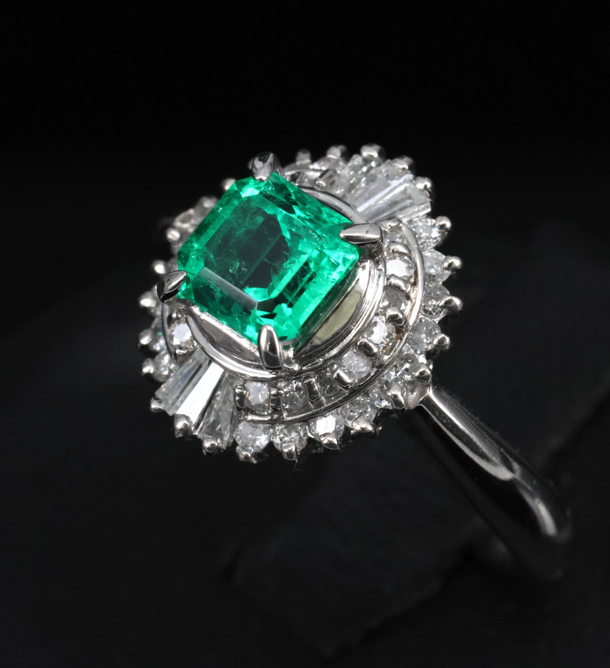 0.94ct GIA Natural Colombian Emerald & 0.39ct Diamond Platinum Ring, Size 6