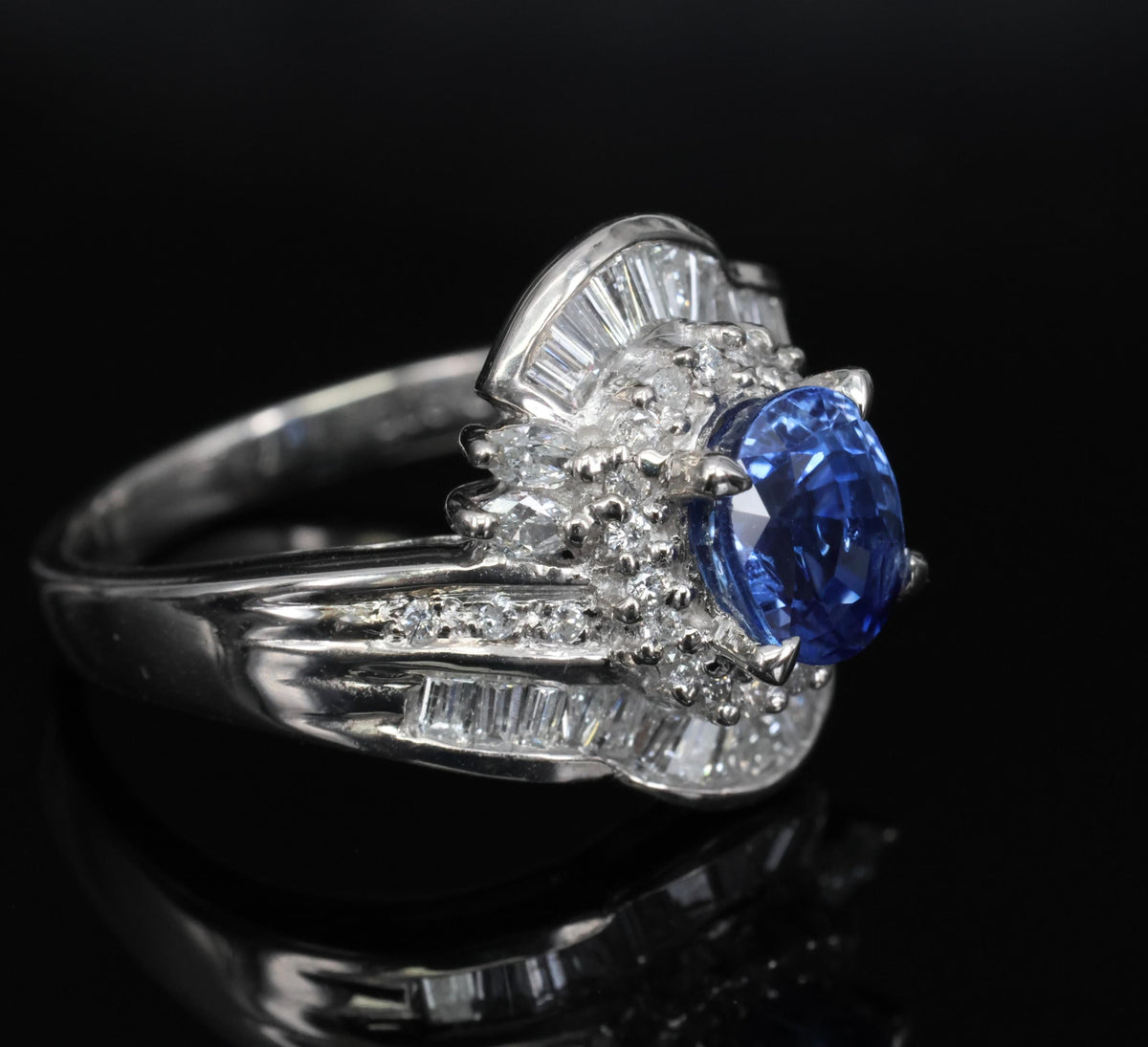 1.71ct Natural Cornflower Blue Sapphire & 0.74ct Diamond Platinum Ring Size 6.25