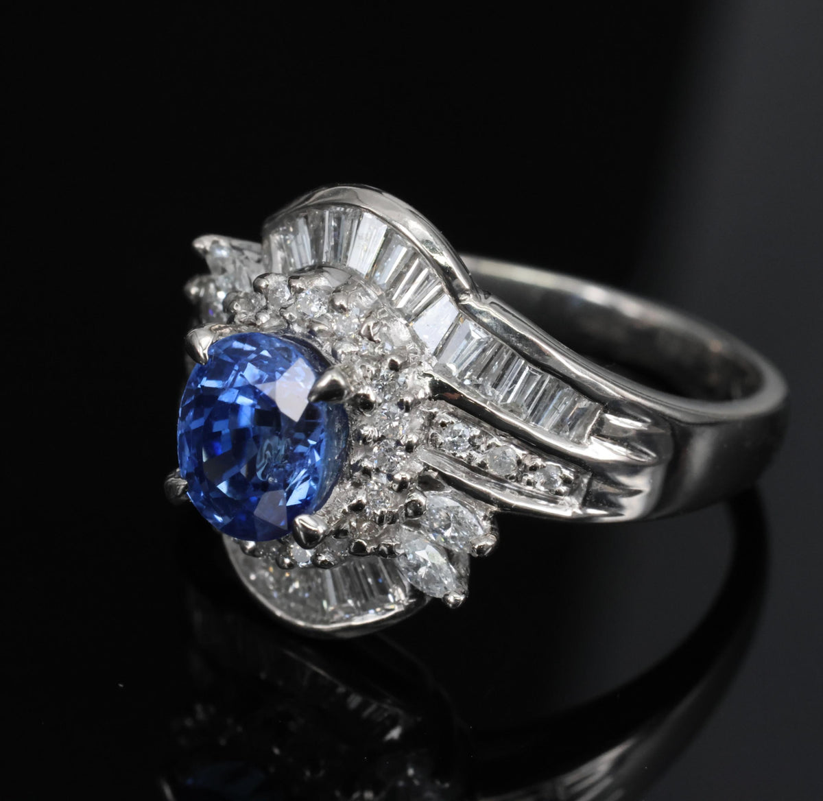 1.71ct Natural Cornflower Blue Sapphire & 0.74ct Diamond Platinum Ring Size 6.25