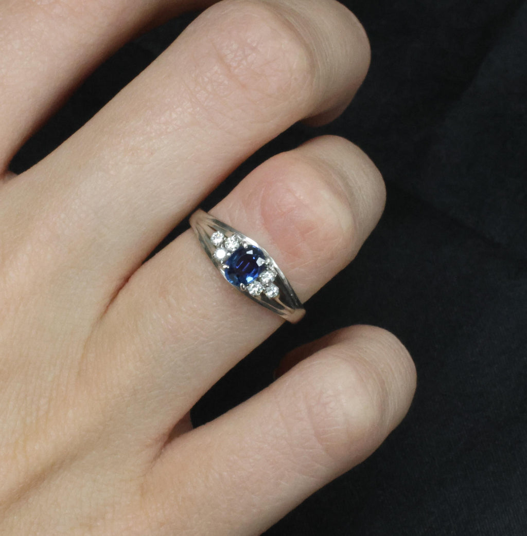 Fine 0.54ct Natural Royal Blue Sapphire & 0.18ct Diamond Platinum Ring Size 6.25