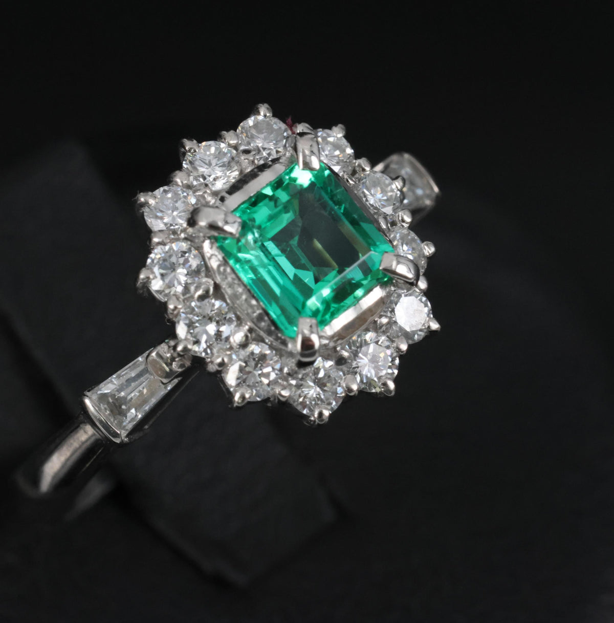 GEM 0.63ct GIA Natural Colombian Emerald 0.66ct Diamond Platinum Ring Size 6.75