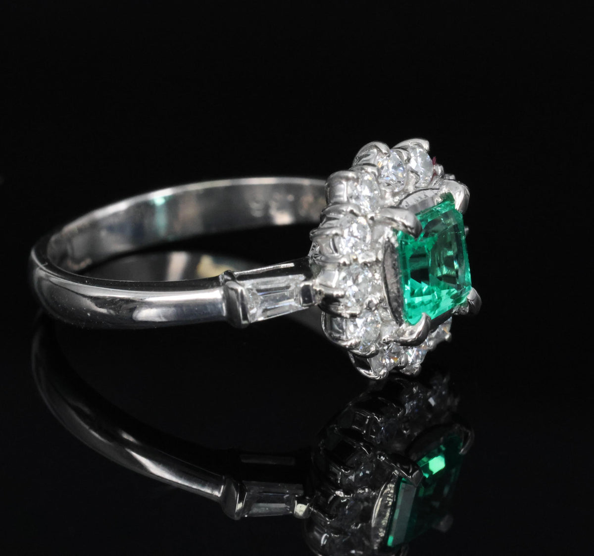 GEM 0.63ct GIA Natural Colombian Emerald 0.66ct Diamond Platinum Ring Size 6.75