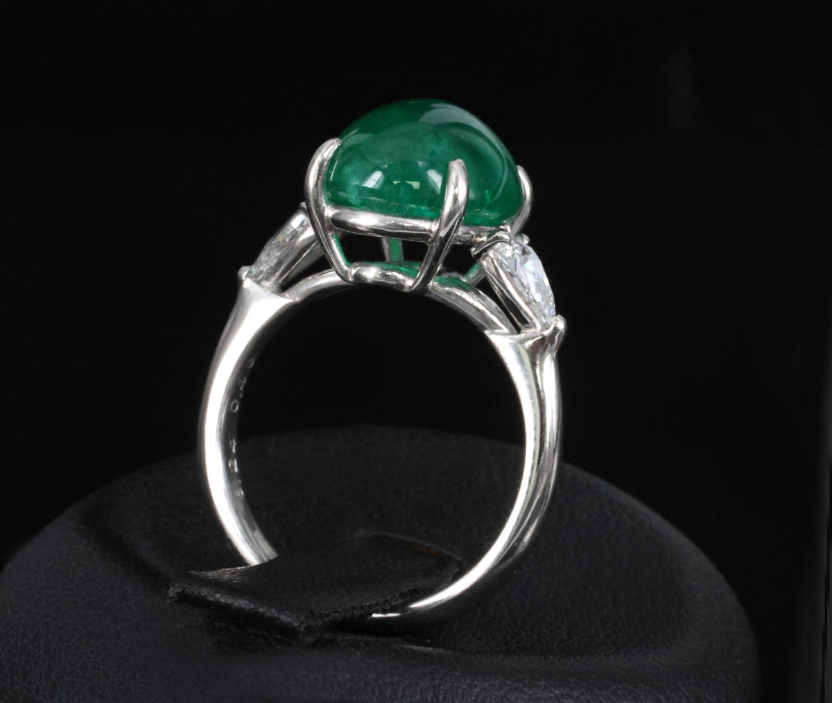 Fine 6.24ct Cabochon Cut Natural Emerald 0.46ct Diamond Platinum Ring Size 5.75