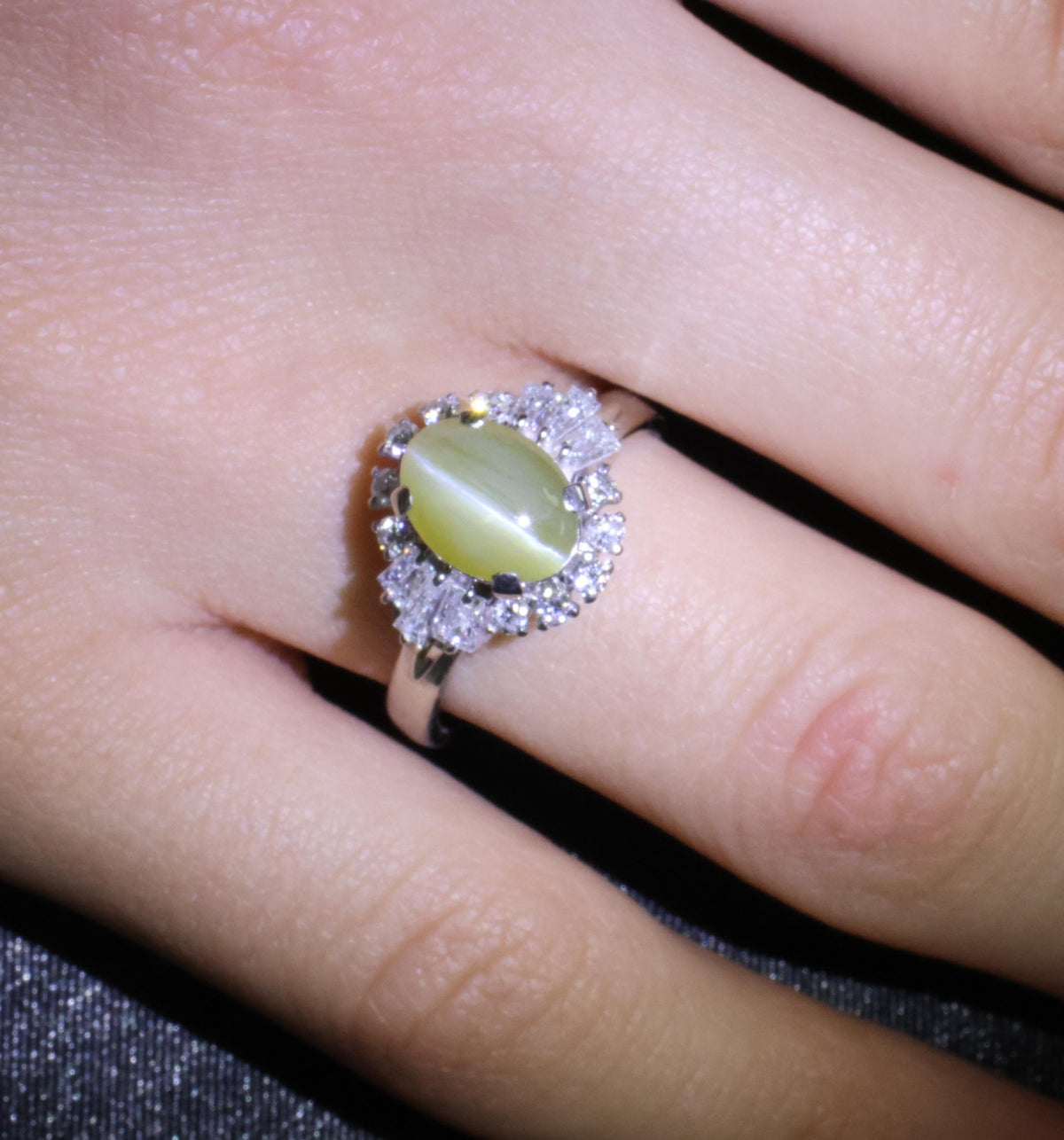 2.83ct Natural Chrysoberyl Cat's Eye & 0.69ct Diamond Platinum Ring, Size 7.75