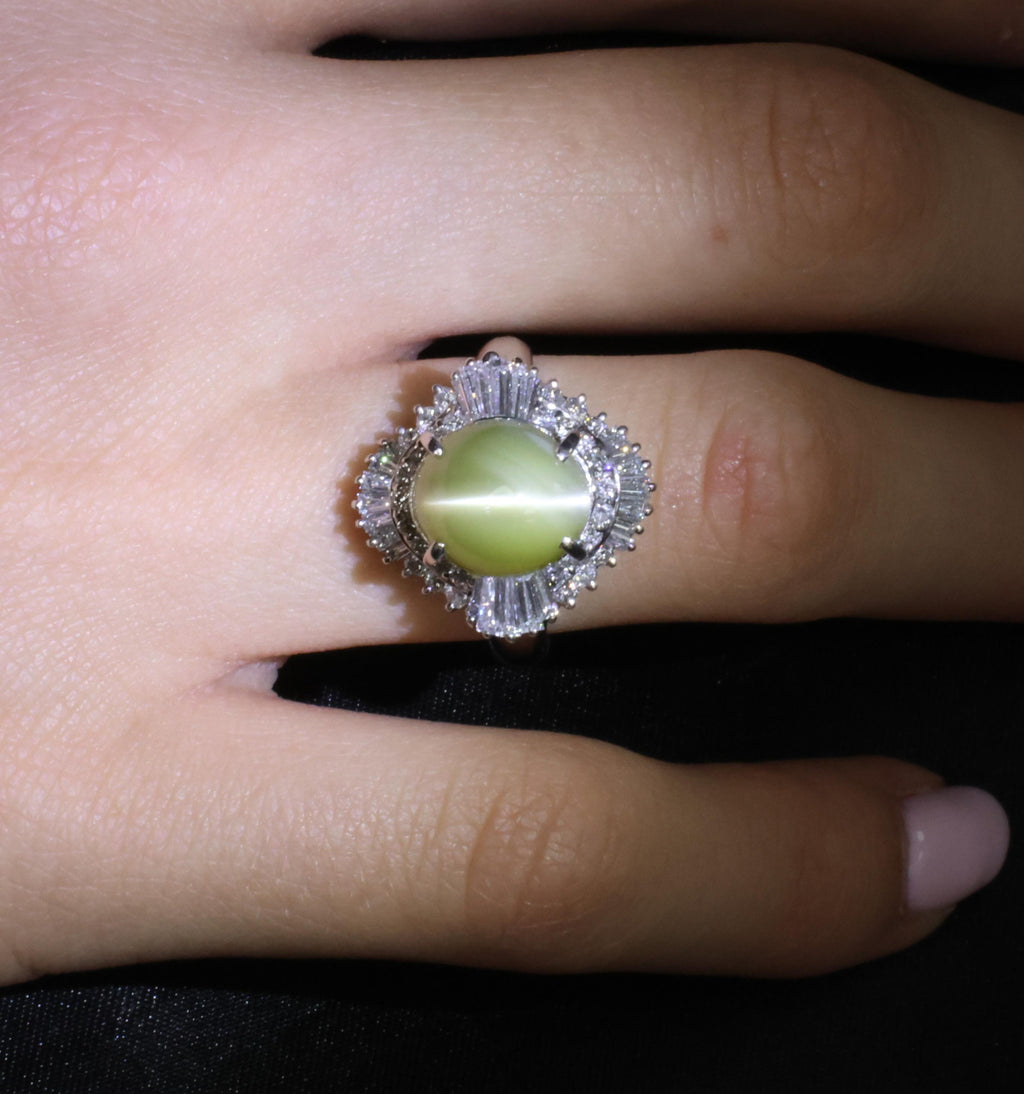 7.73ct Natural Chrysoberyl Cat's Eye & 1.30ct Diamond Platinum Ring, Size 6.75