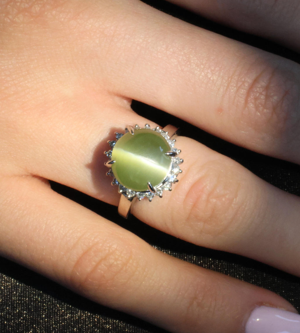 8.50ct Natural Chrysoberyl Cat's Eye & 0.43ct Diamond Platinum Ring, Size 6.25