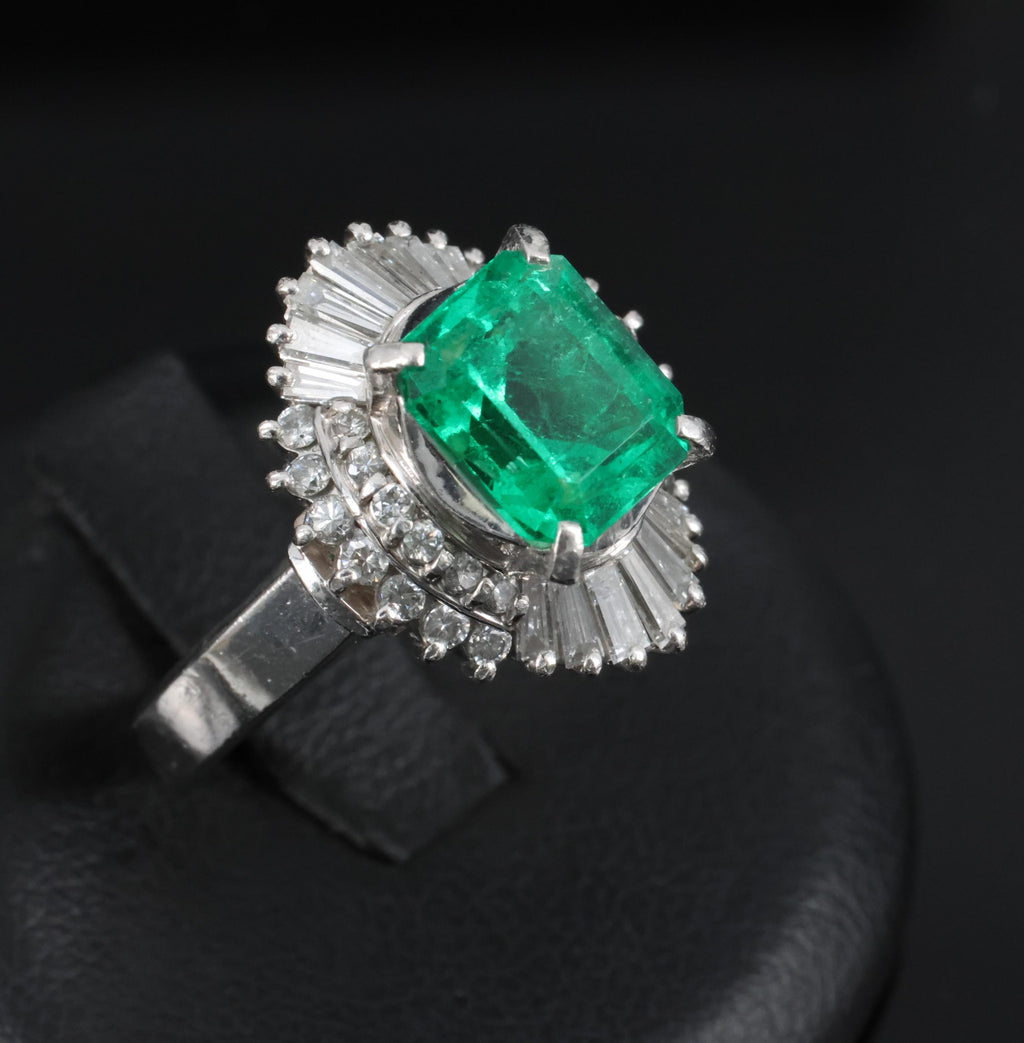 2.72ct GIA Colombia Intense Green Emerald &0.92ct Diamond Platinum Ring Size 5.5