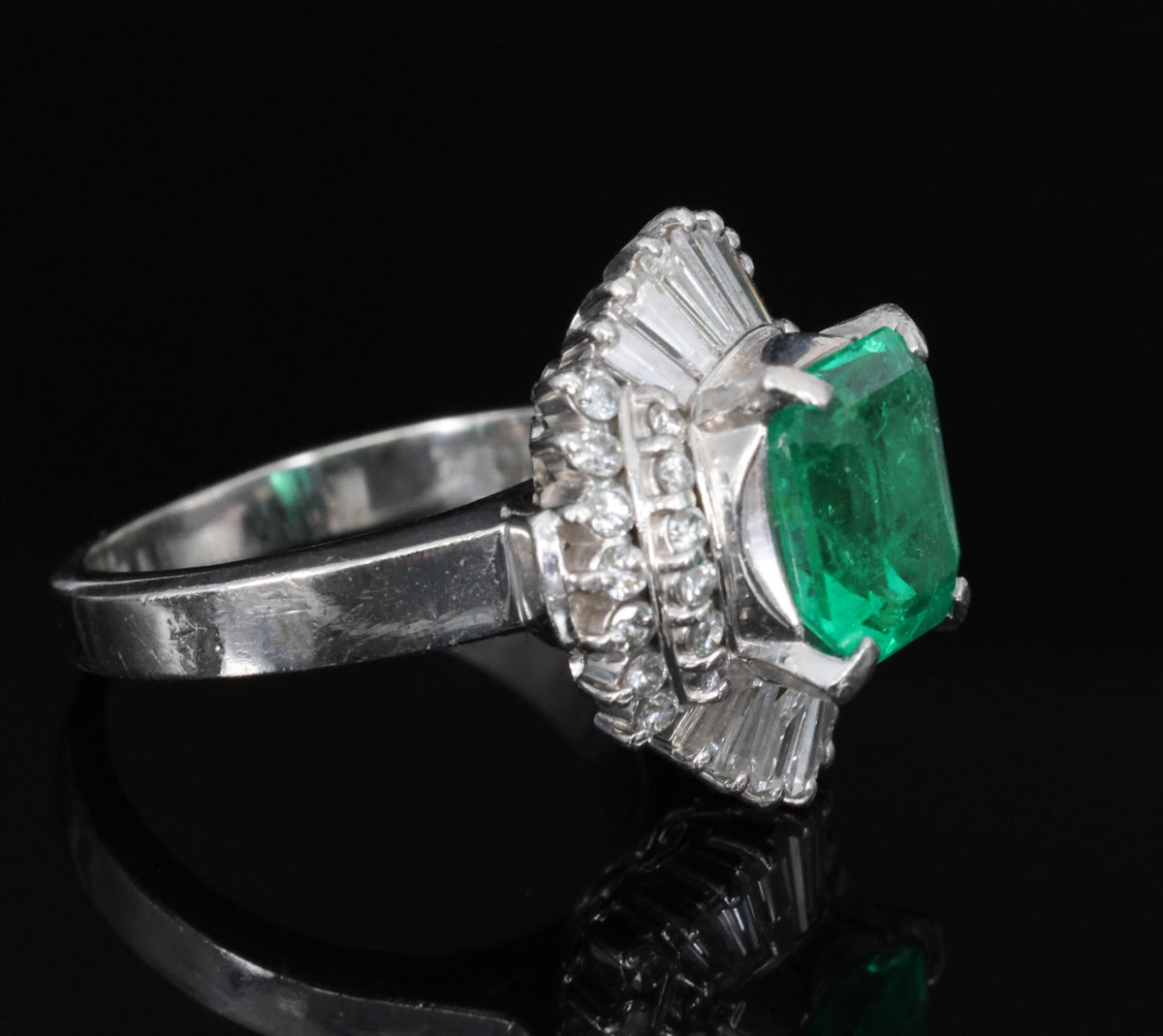 2.72ct GIA Colombia Intense Green Emerald &0.92ct Diamond Platinum Ring Size 5.5
