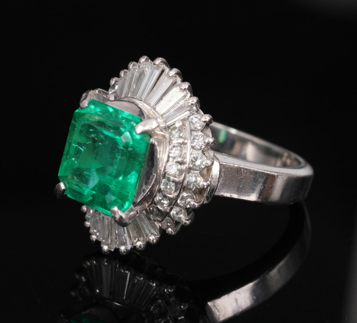2.72ct GIA Colombia Intense Green Emerald &0.92ct Diamond Platinum Ring Size 5.5
