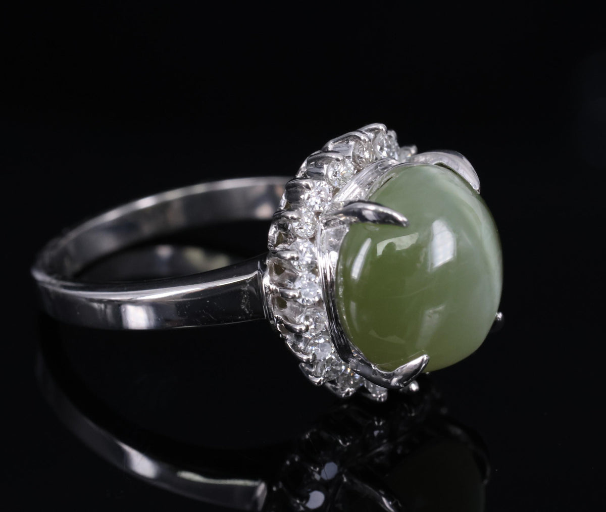 8.50ct Natural Chrysoberyl Cat's Eye & 0.43ct Diamond Platinum Ring, Size 6.25