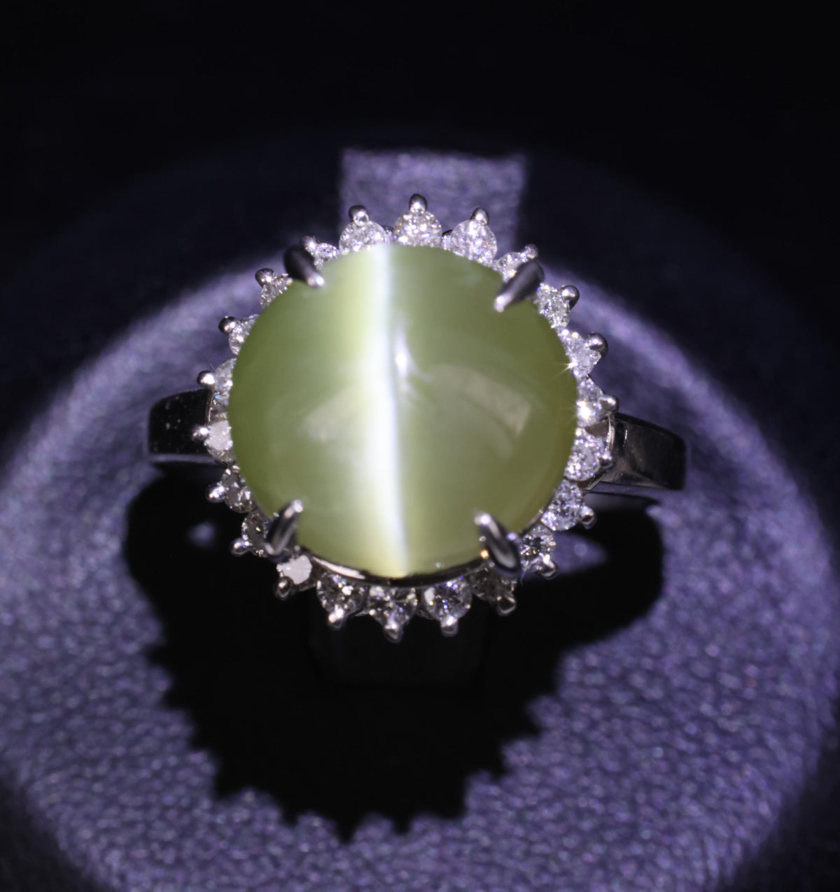 8.50ct Natural Chrysoberyl Cat's Eye & 0.43ct Diamond Platinum Ring, Size 6.25