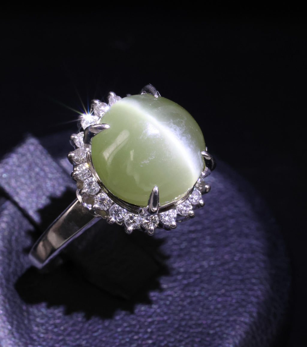 8.50ct Natural Chrysoberyl Cat's Eye & 0.43ct Diamond Platinum Ring, Size 6.25