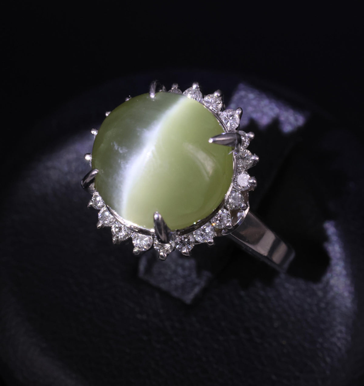 8.50ct Natural Chrysoberyl Cat's Eye & 0.43ct Diamond Platinum Ring, Size 6.25