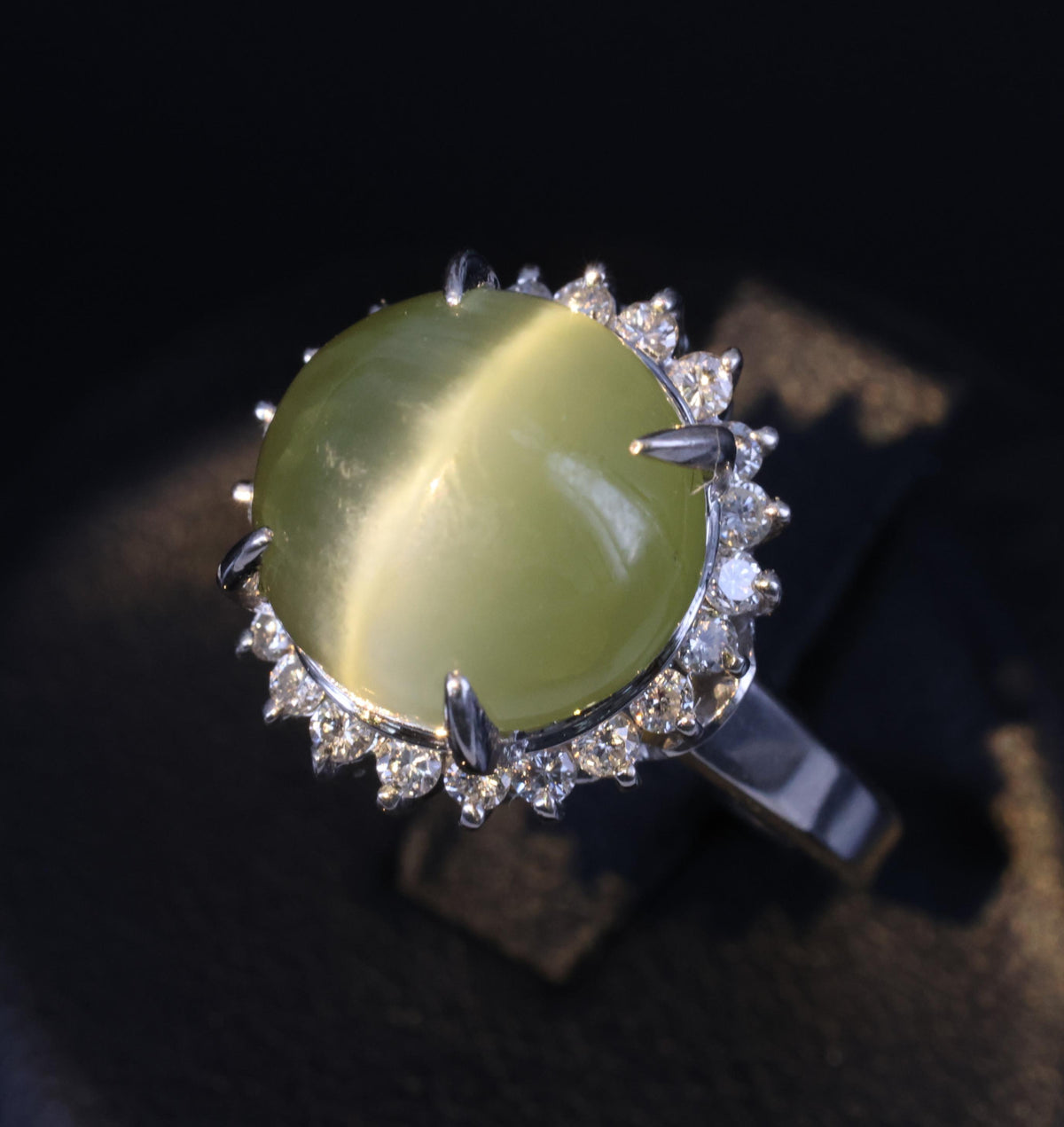 8.50ct Natural Chrysoberyl Cat's Eye & 0.43ct Diamond Platinum Ring, Size 6.25