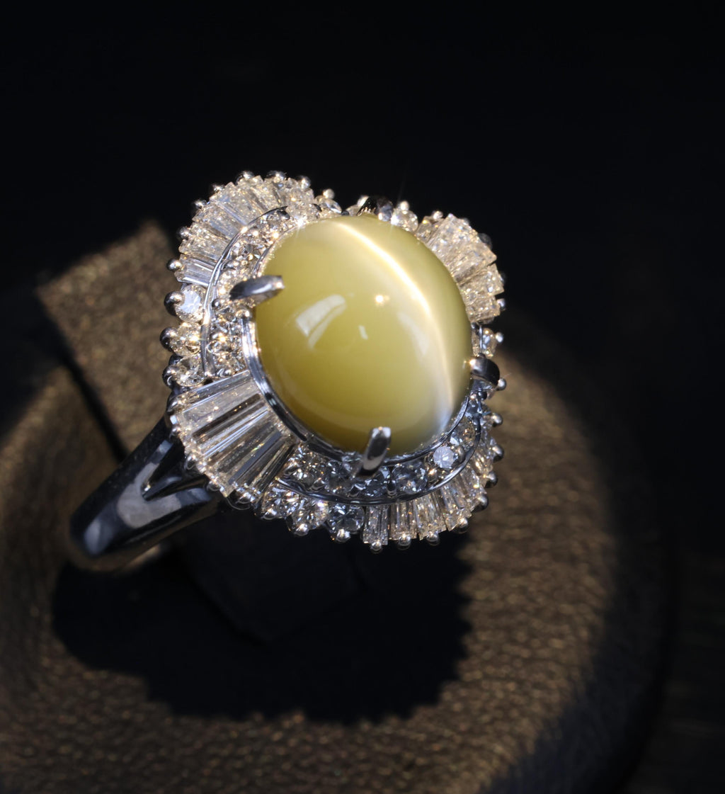7.73ct Natural Chrysoberyl Cat's Eye & 1.30ct Diamond Platinum Ring, Size 6.75