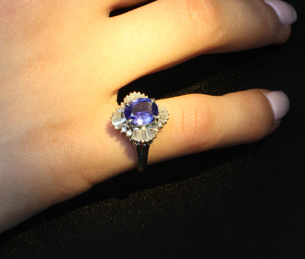 2.62ct GIA Ceylon Heated Sapphire & 0.47ct Diamond Platinum Ring Size 5.25, 7.5g