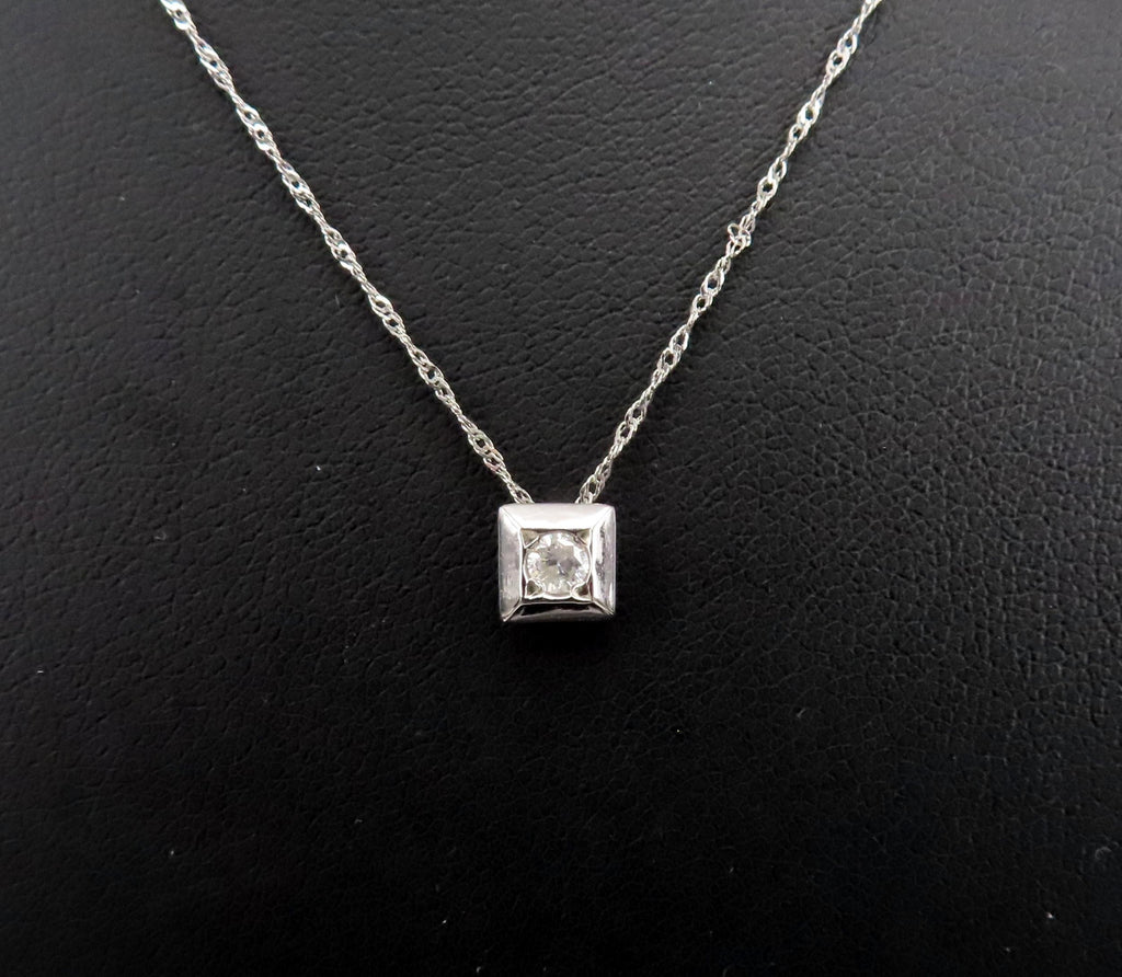 Vintage 0.10ct Round Natural Diamond Platinum Box Pendant Chain Necklace