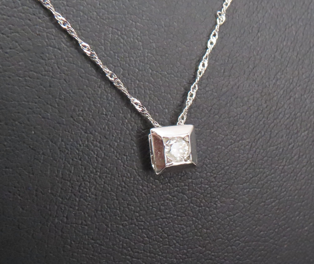 Vintage 0.10ct Round Natural Diamond Platinum Box Pendant Chain Necklace