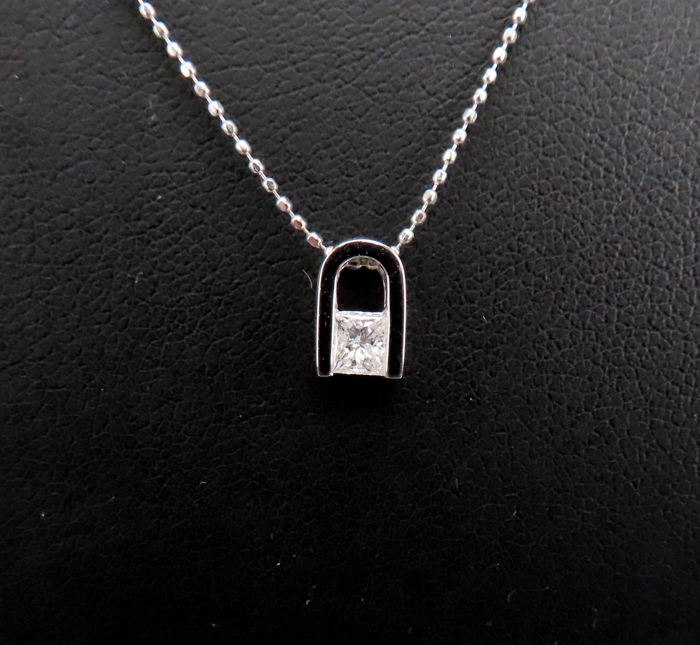 Vintage 0.19ct Princess Cut Natural Diamond Platinum Pendant Necklace