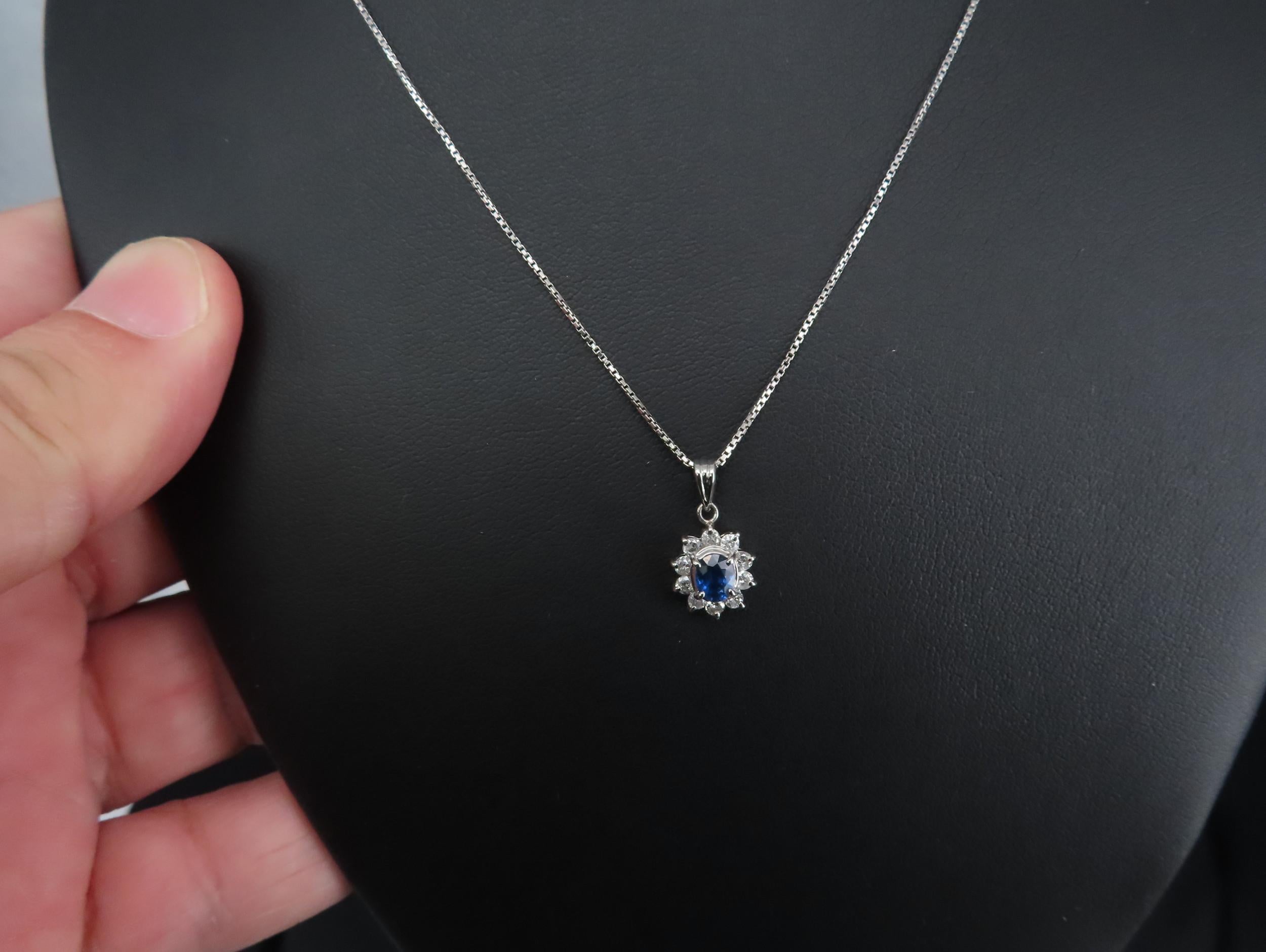 Vintage 0.40ct Royal Blue Sapphire 0.30ct Diamond Halo Platinum Necklace