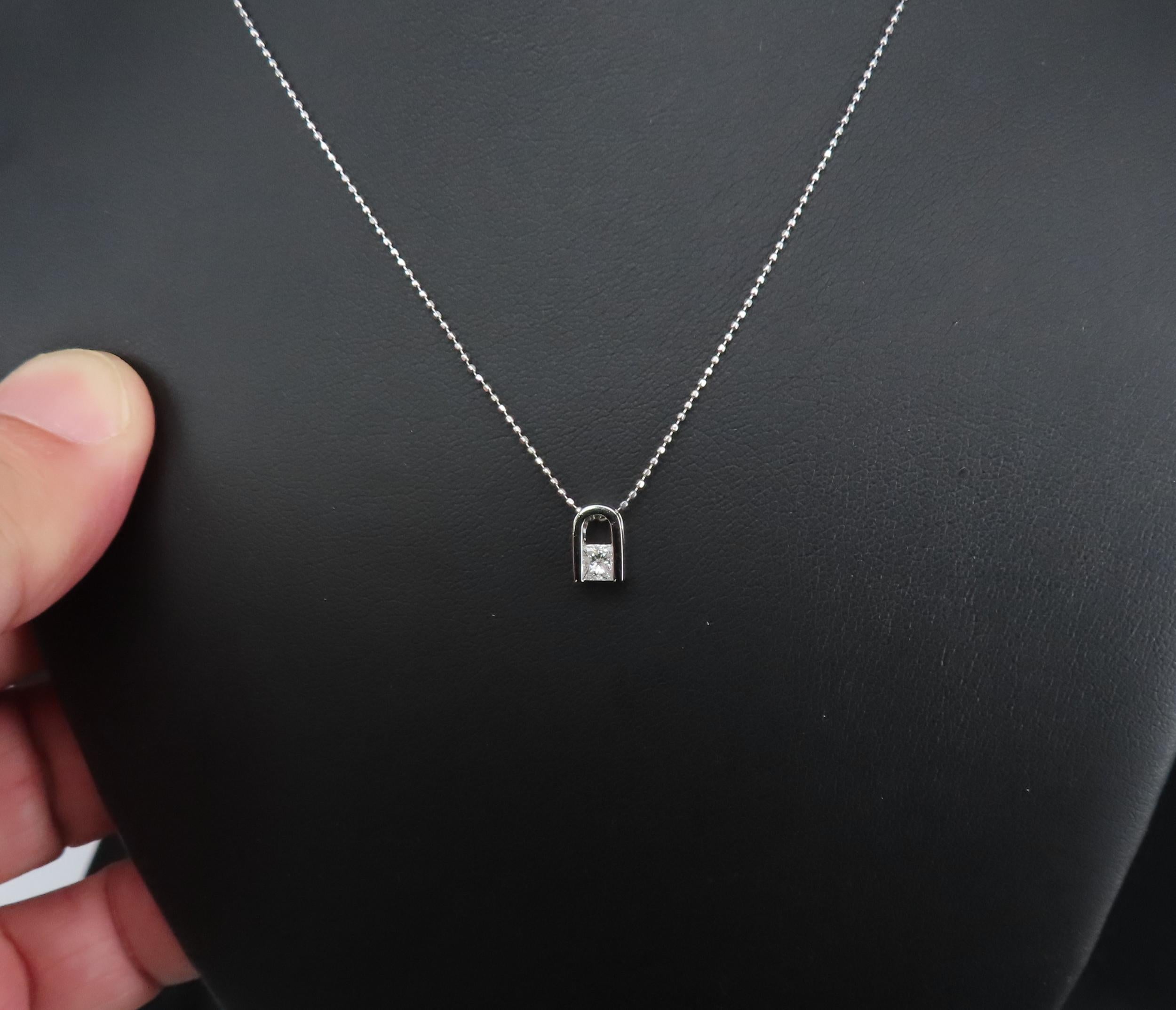 Vintage 0.19ct Princess Cut Natural Diamond Platinum Pendant Necklace