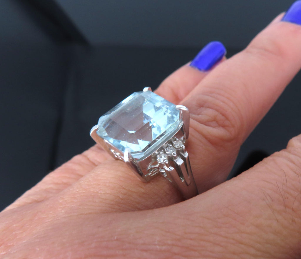 Vintage 9.20ct Asscher Cut Aquamarine & 0.10ct Diamond Platinum Ring, Size 6.5
