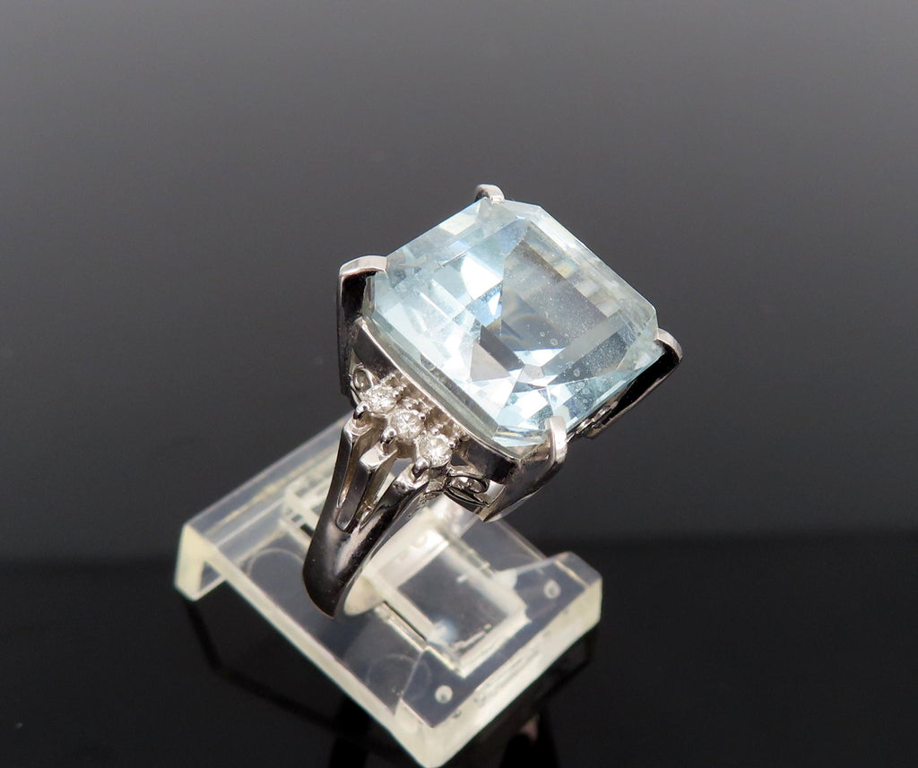 Vintage 9.20ct Asscher Cut Aquamarine & 0.10ct Diamond Platinum Ring, Size 6.5