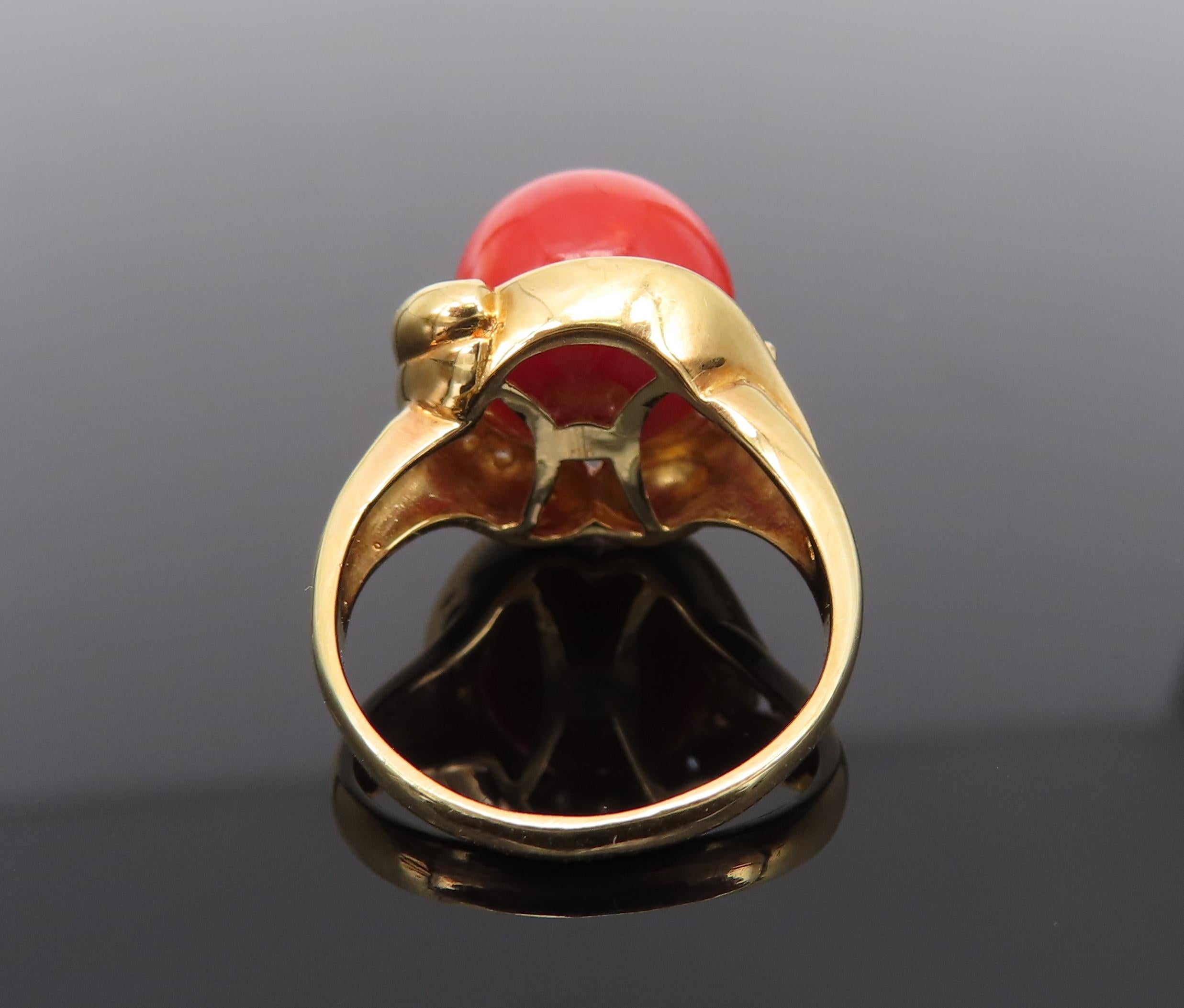 Vintage 10.7mm Natural Ox Blood Coral 0.07ct Diamond 18K Gold Ring Size 4.5