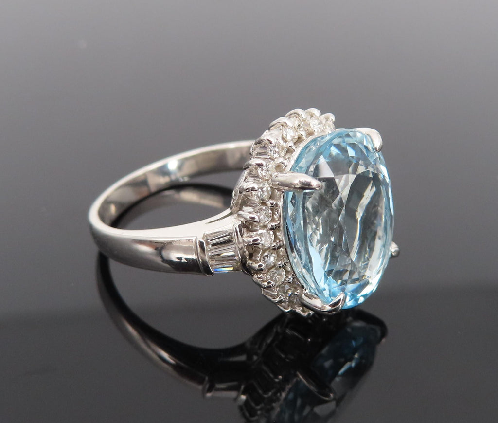 Vintage 5.80ct Natural Aquamarine & 0.41ct Diamond Platinum Ring Size 6.5