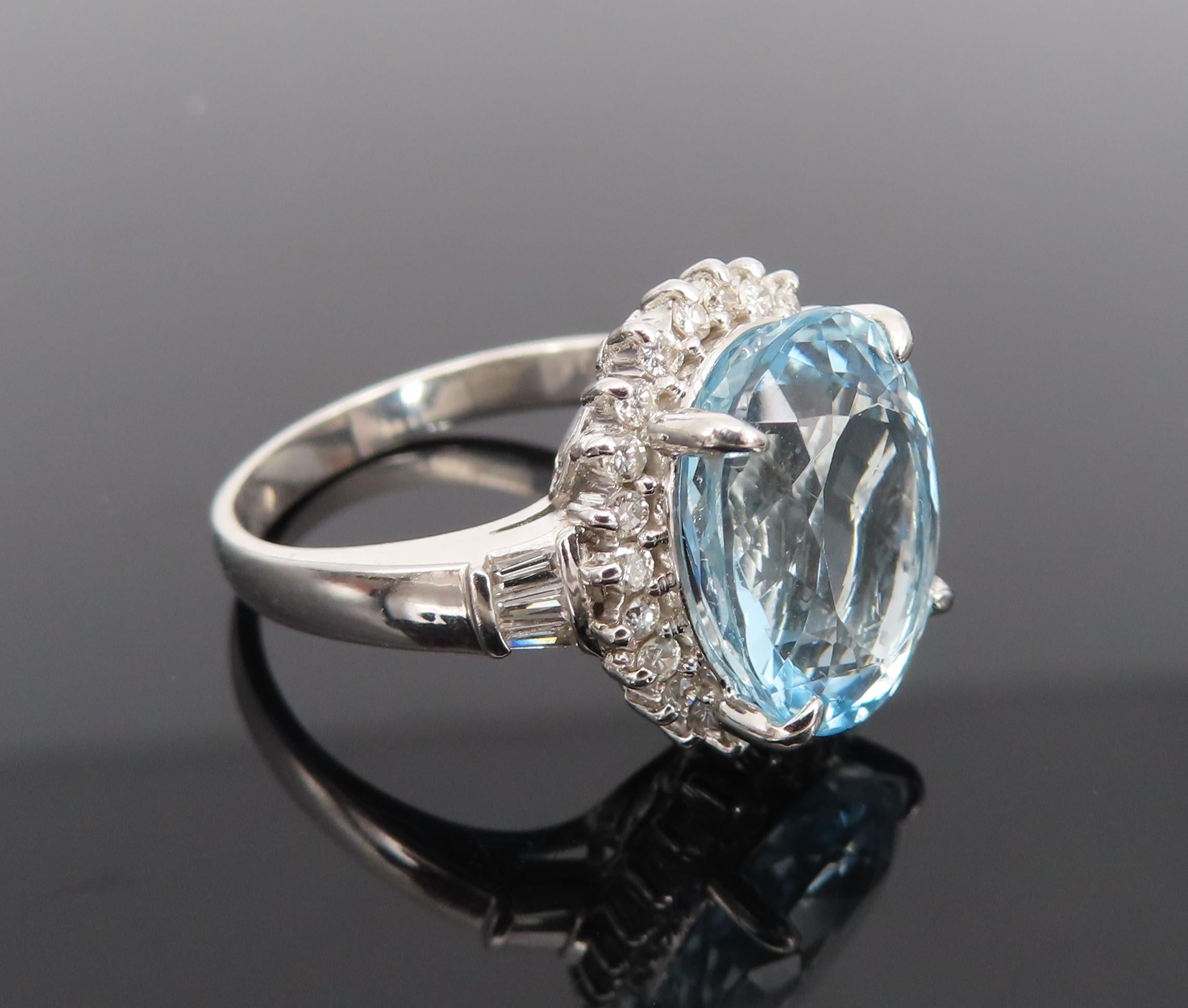 Vintage 5.80ct Natural Aquamarine & 0.41ct Diamond Platinum Ring Size 6.5